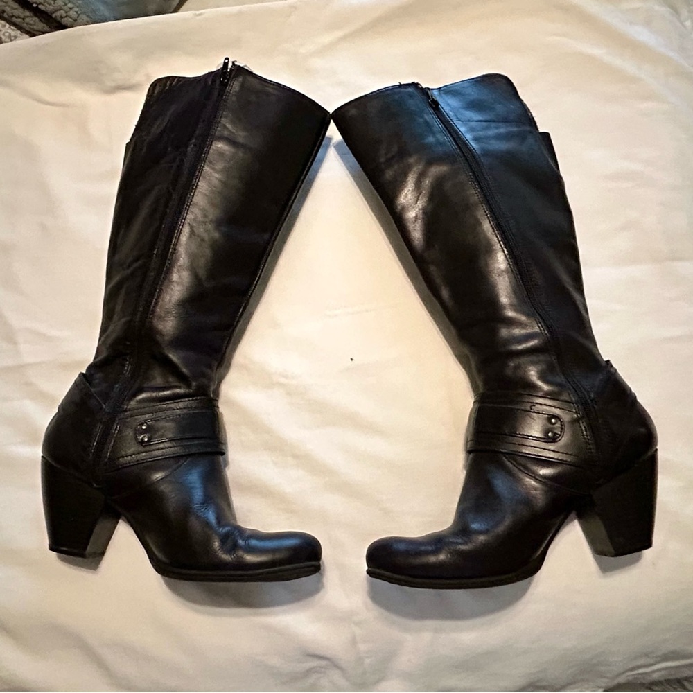 BOC Concept boots, Size 9